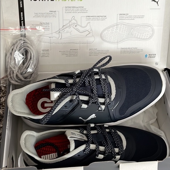 Puma Shoes - Size 6 brand new never worn tags still on